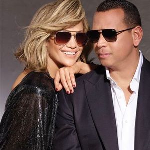 QUAY x JLO - New- All In Shades